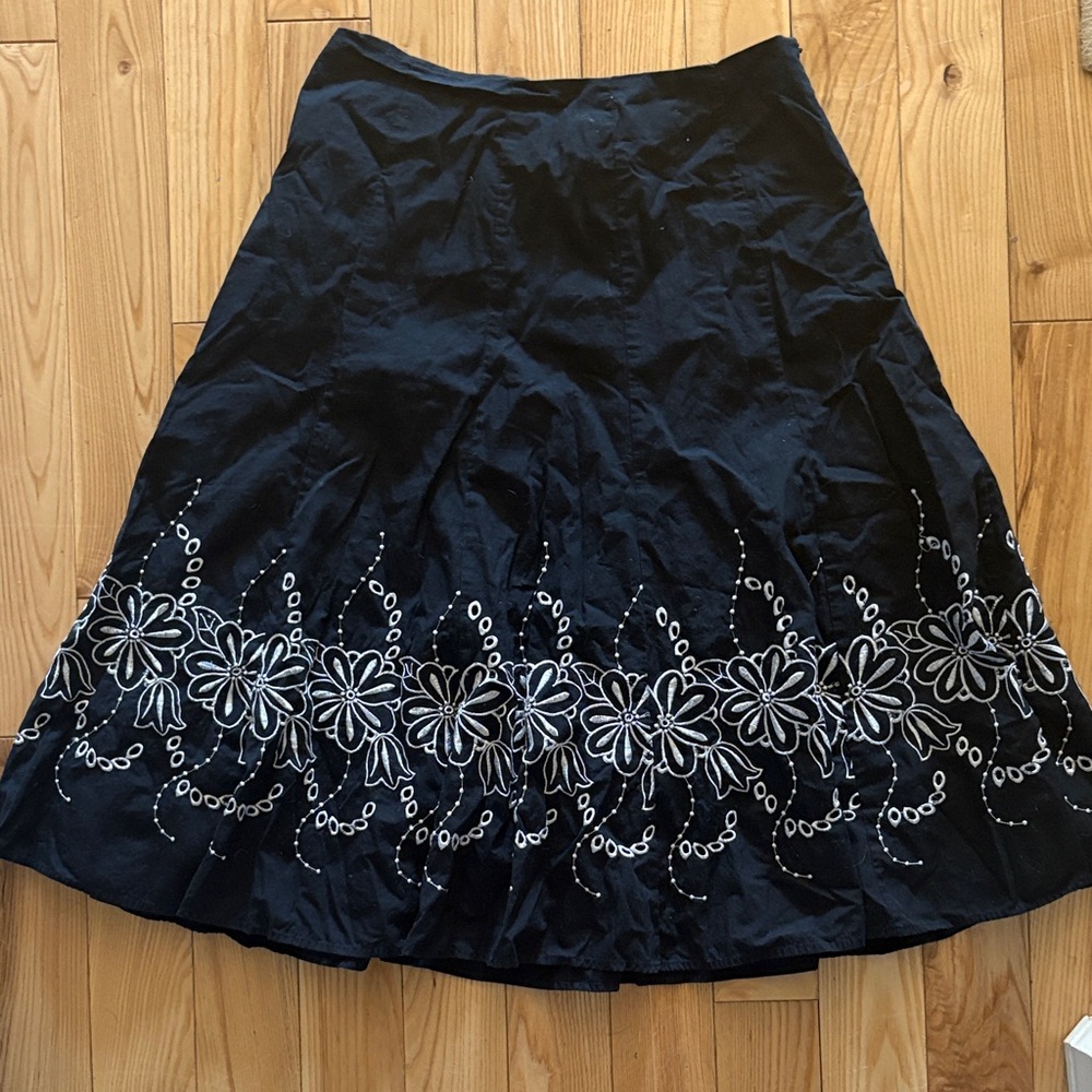 Allison Taylor Black A-Line Skirt with White Floral Embroidery